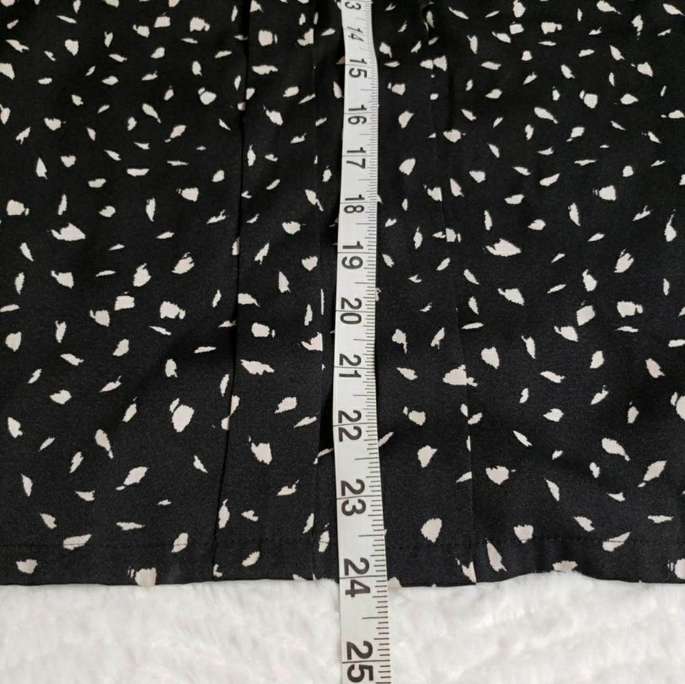 NWOT Loft Ruffle Blouse - Picture 3 of 3